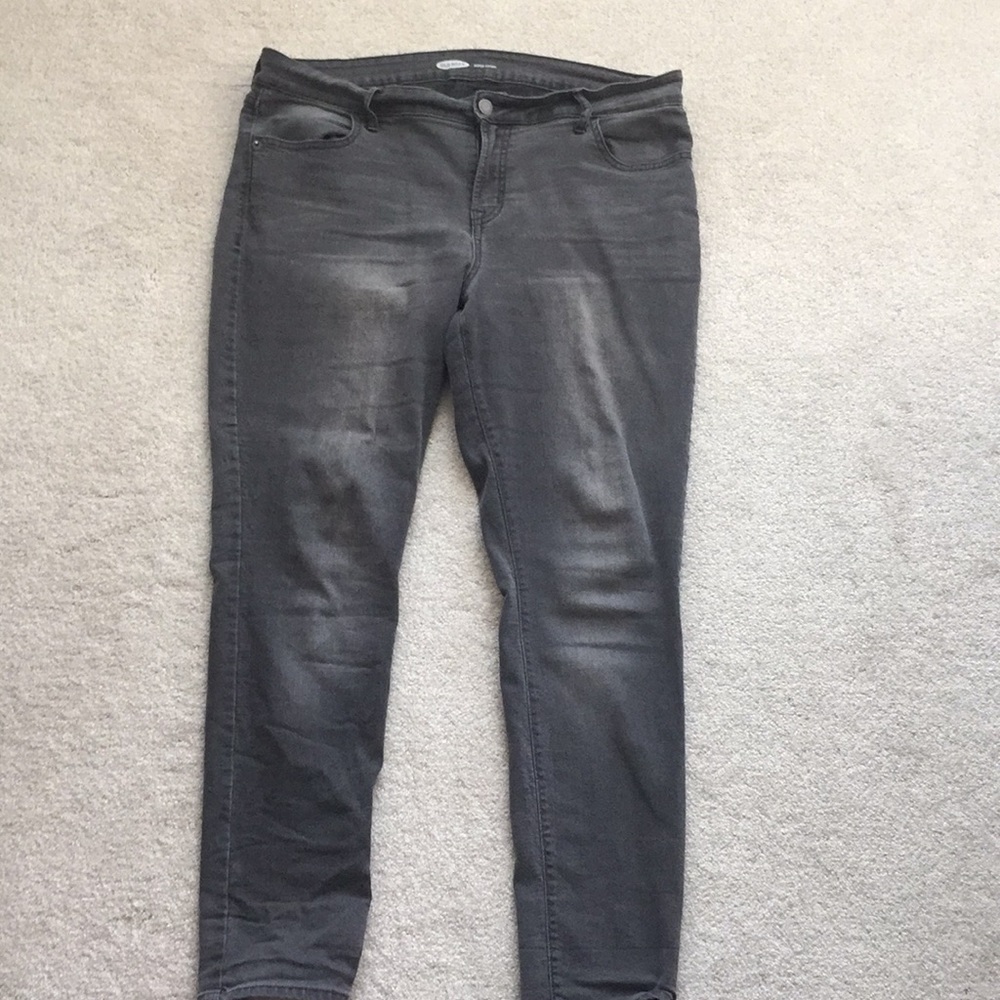 Super skinny grey jeans